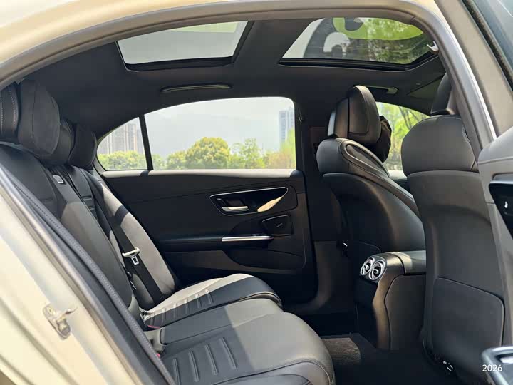 Mercedes-Benz C-Class 2024 C 260 L — фото 6