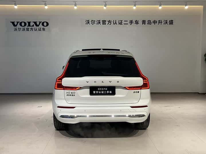 Volvo XC60 2025 B 5 4 WD — фото 6