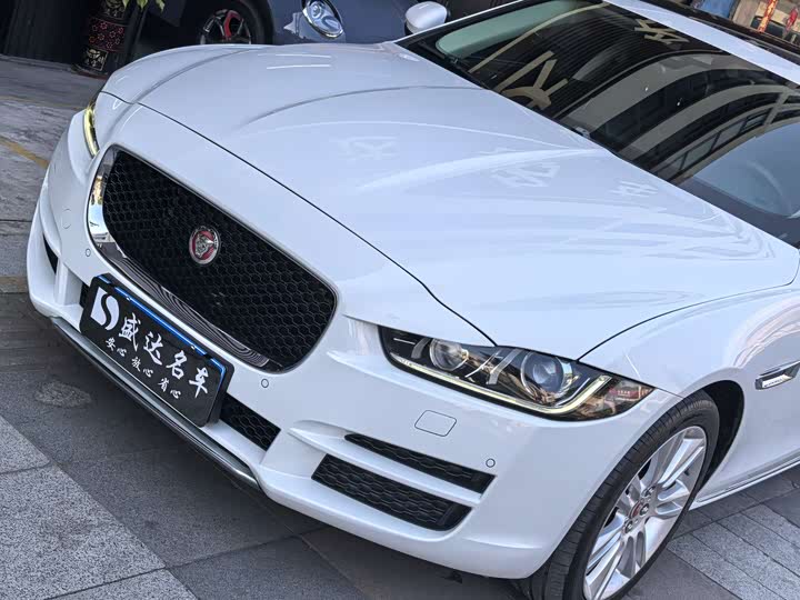 Jaguar XEL 2019 2.0 T 200 PS — фото 23