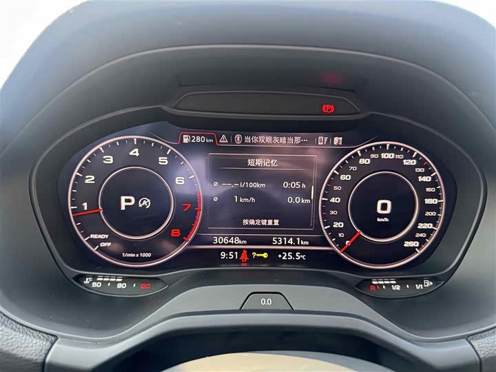 Audi Q2L 2020 35 TFSI — фото 10