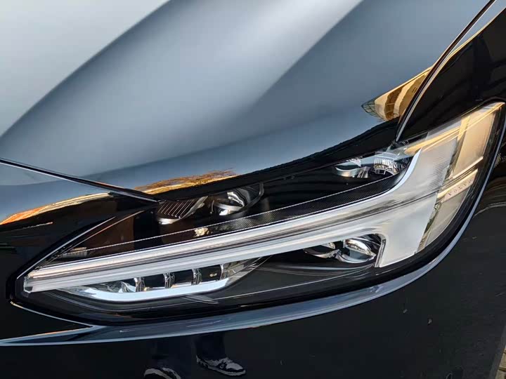 Volvo S90 2018 T 4 — фото 24