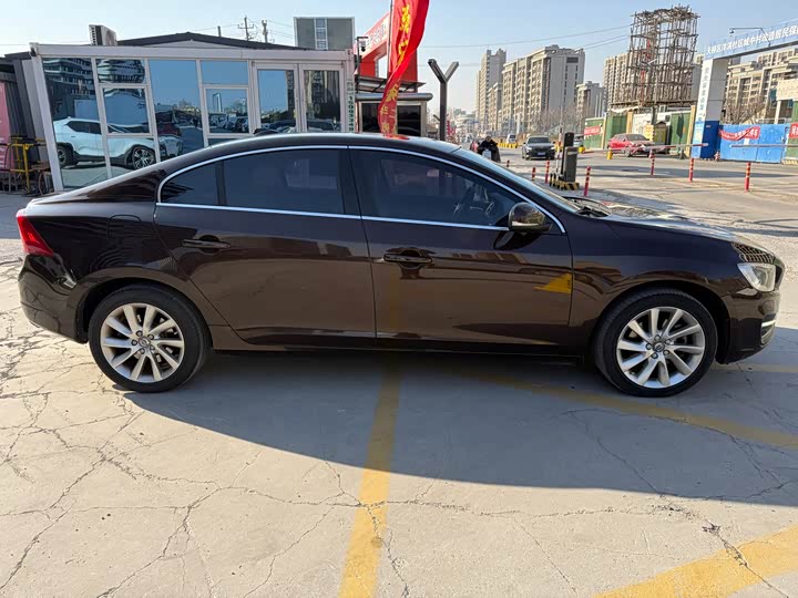 Volvo S60 2017 S 60 L T 4 — фото 4
