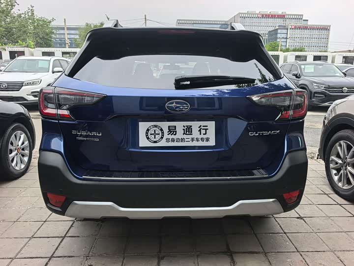 Subaru Outback — фото 16