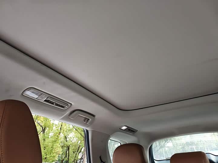 Changan CS95 2017 2.0 T 2 WD — фото 18