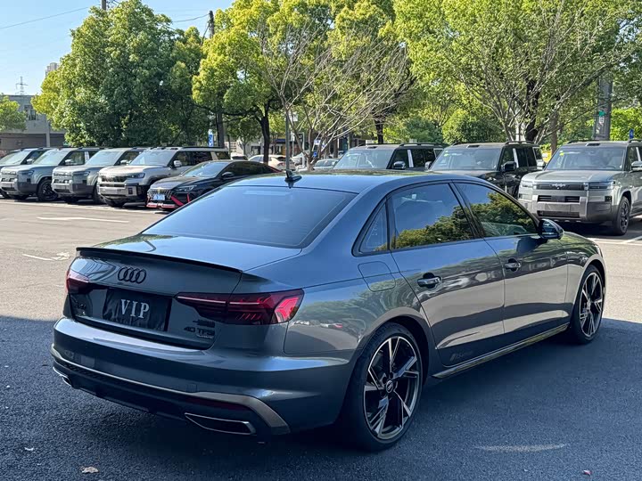 Audi A4L 2024 40 TFSI quattro RS — фото 19