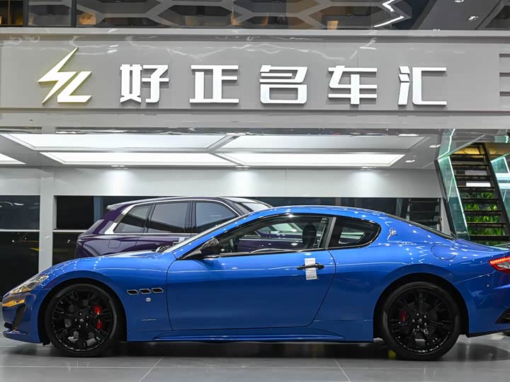 Maserati Gran 2013 4.7 L Sport F 1 — фото 2