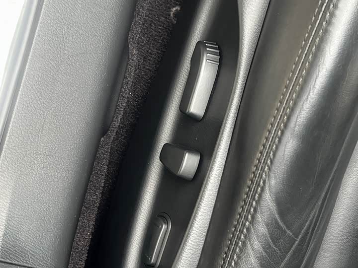 Infiniti Q70 2015 Q 70 L 2.5 L — фото 20