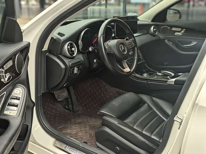 Mercedes-Benz C-Class 2015 C 200 L — фото 7