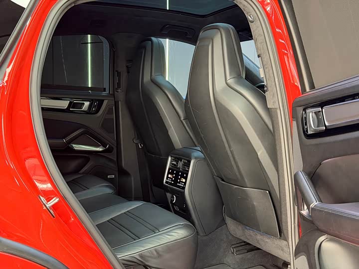 Porsche Cayenne 2019 Cayenne Turbo Coupé 4.0 T — фото 6
