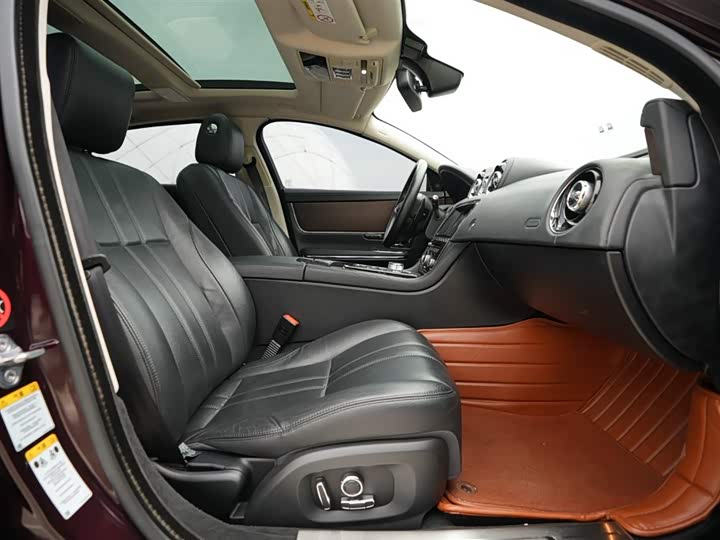 Jaguar XJ 2016 XJL 3.0 SC 2 WD — фото 5