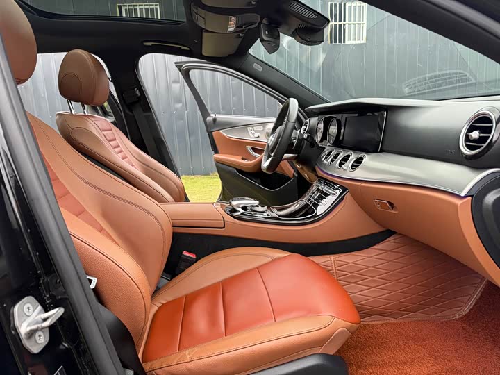 Mercedes-Benz E-Class 2017 E 300 Sport — фото 8