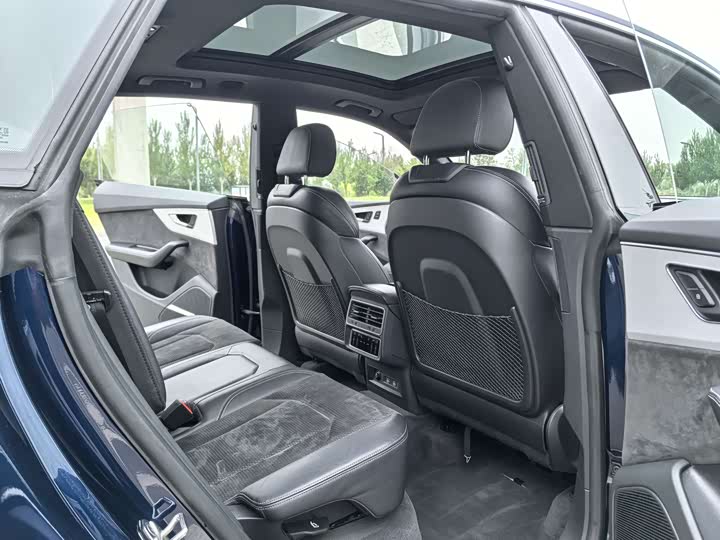 Audi Q8 2019 55 TFSI — фото 16