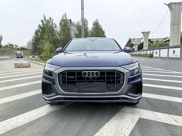 Audi Q8 2019 55 TFSI — фото 2