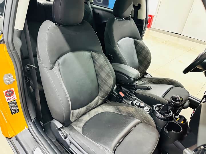 MINI Hatch — фото 17