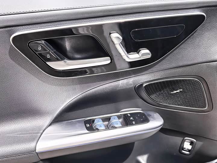 Mercedes-Benz C-Class 2022 C 260 L — фото 12
