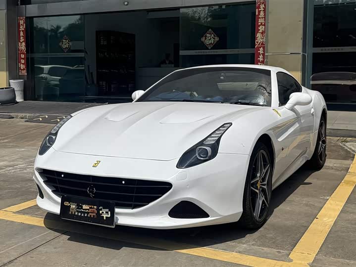 Ferrari California 2015 3.9 T Standard