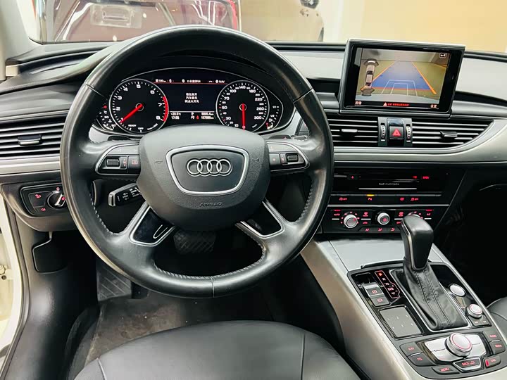 Audi A6L TFSI — фото 9