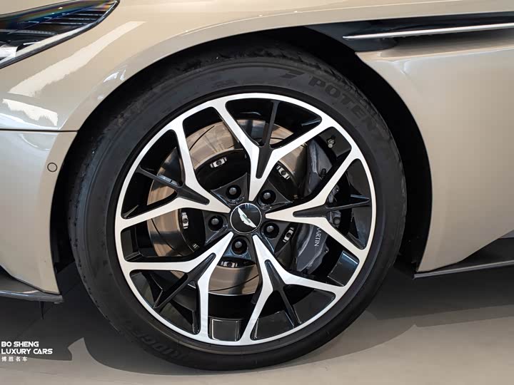 Aston Martin DB11 2019 4.0 T V 8 Volante — фото 16