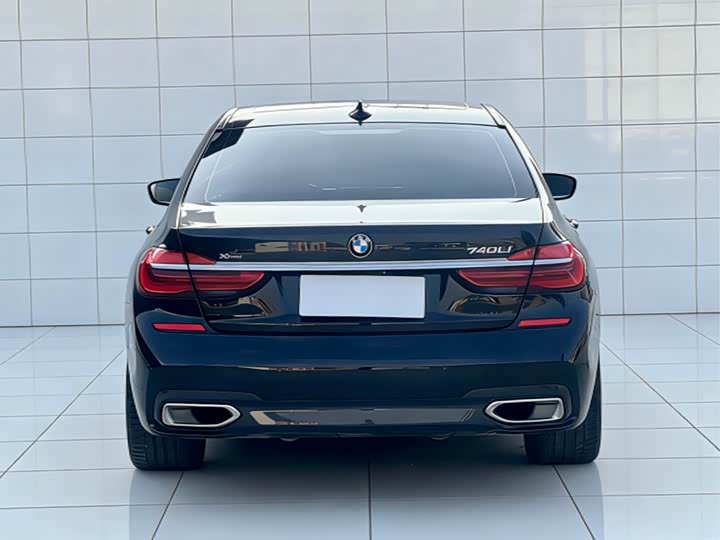 BMW 7-Series 2018 740 Li x Drive M — фото 10