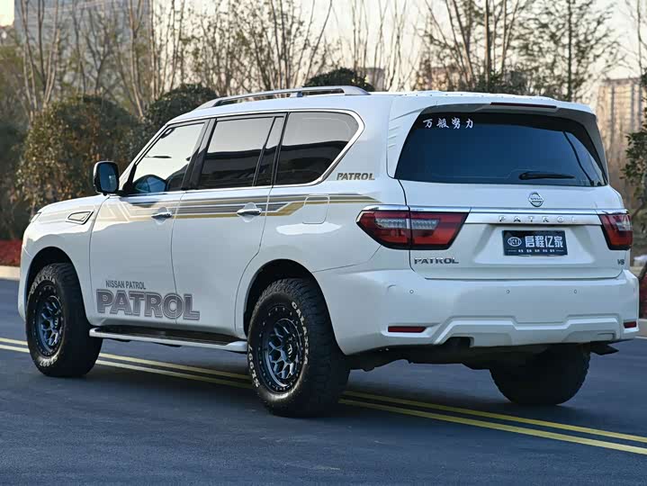 Nissan Patrol — фото 17