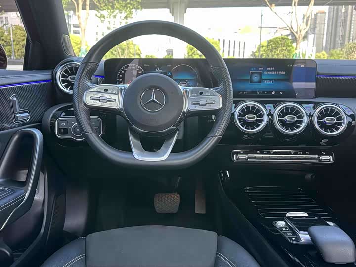 Mercedes-Benz A-Class 2020 A 200 L — фото 8