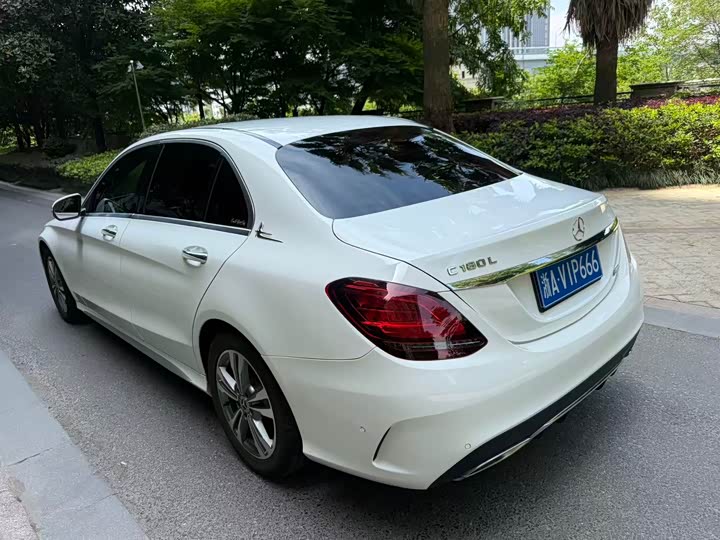 Mercedes-Benz C-Class 2019 C 180 L — фото 4