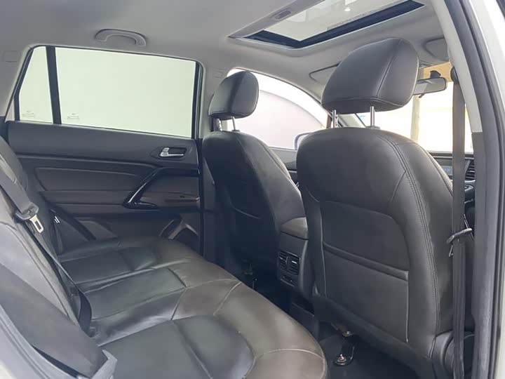 Trumpchi GS4 2017 235 T AT 2 WD — фото 16