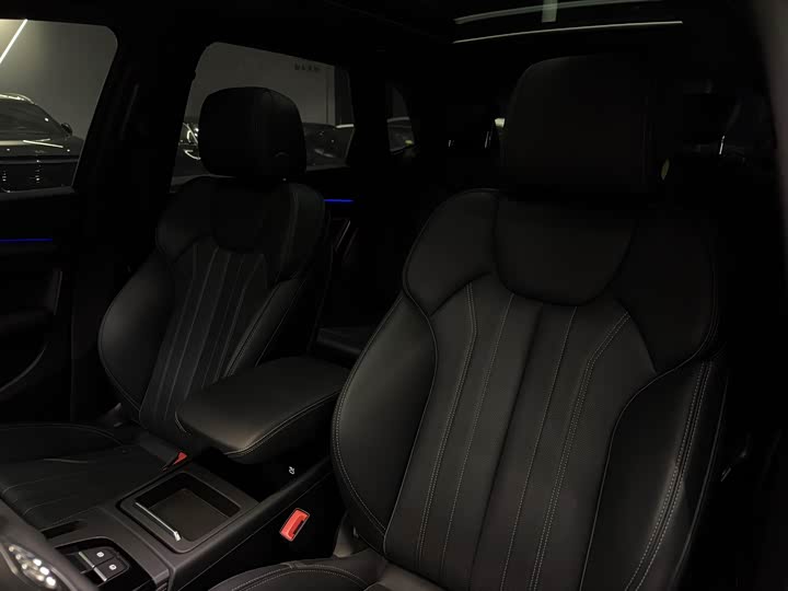 Audi Q5L 40 TFSI люкс-динамик — фото 17