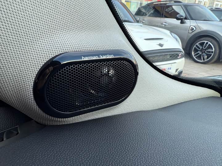 MINI Hatch — фото 13
