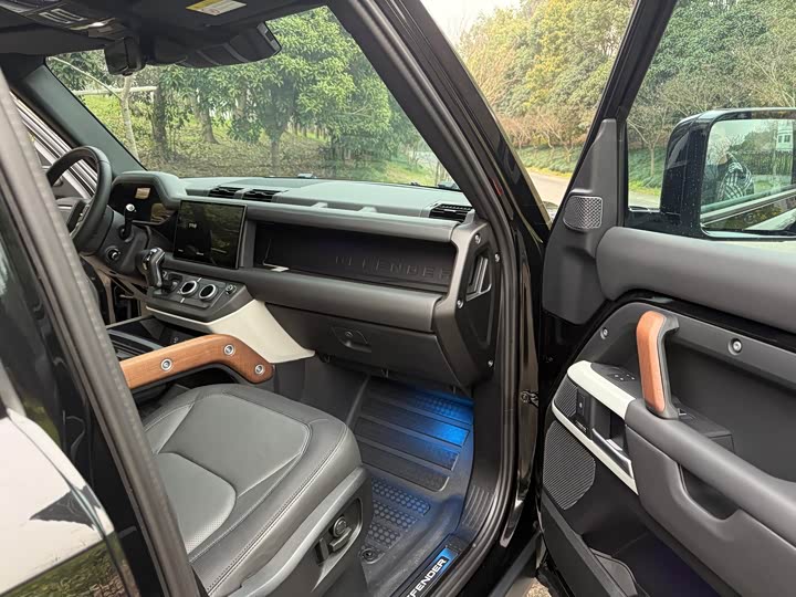Land Rover Defender — фото 5