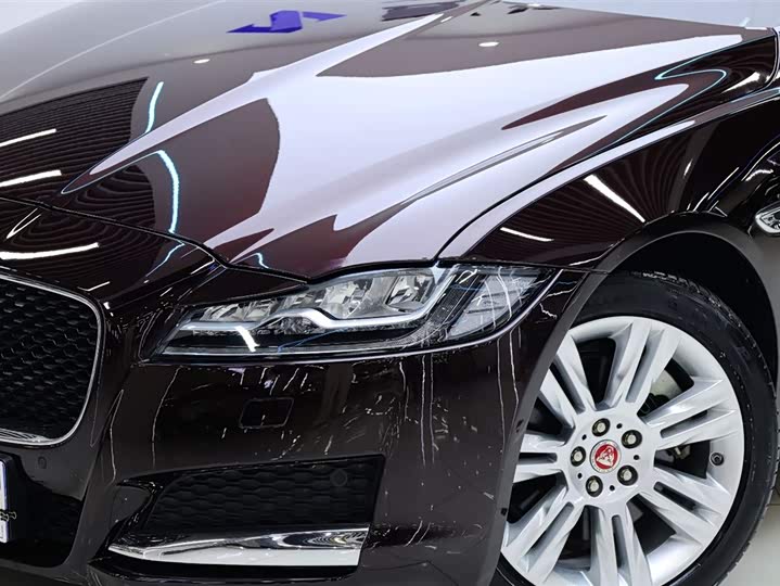 Jaguar XFL 2018 XFL 2.0 T 250 PS — фото 10