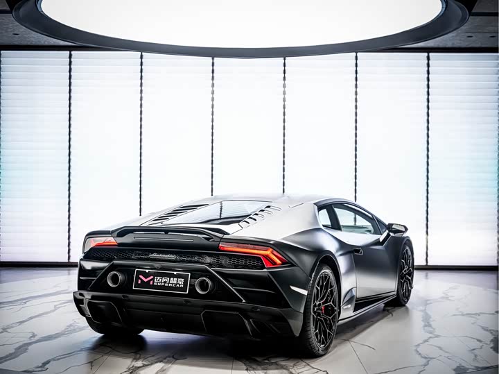 Lamborghini Huracán 2020 Huracán EVO RWD — фото 4