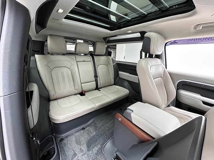 Land Rover Defender — фото 14