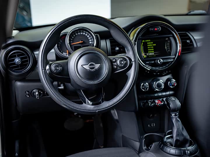 MINI Hatch — фото 10