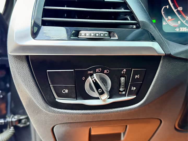 BMW X3 2021 x Drive 28i M — фото 13