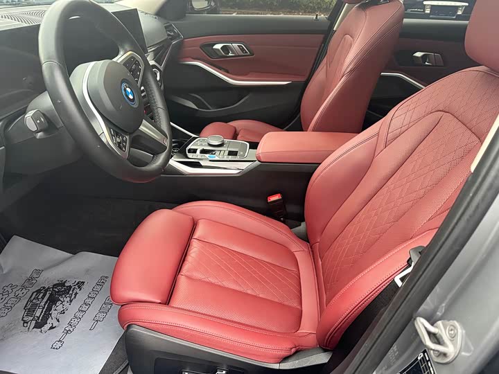 BMW i3 2024 e Drive 35 L — фото 4