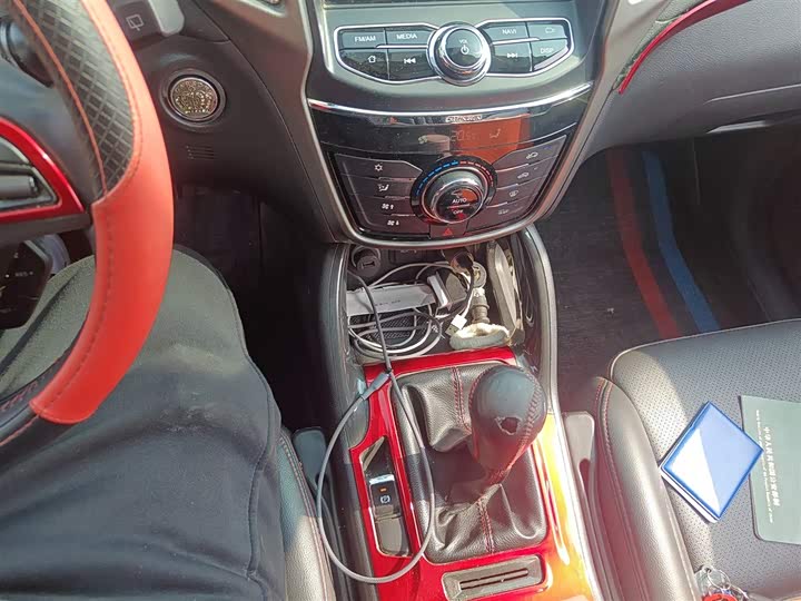 Changan CS75 2017 1.5 T MT — фото 7