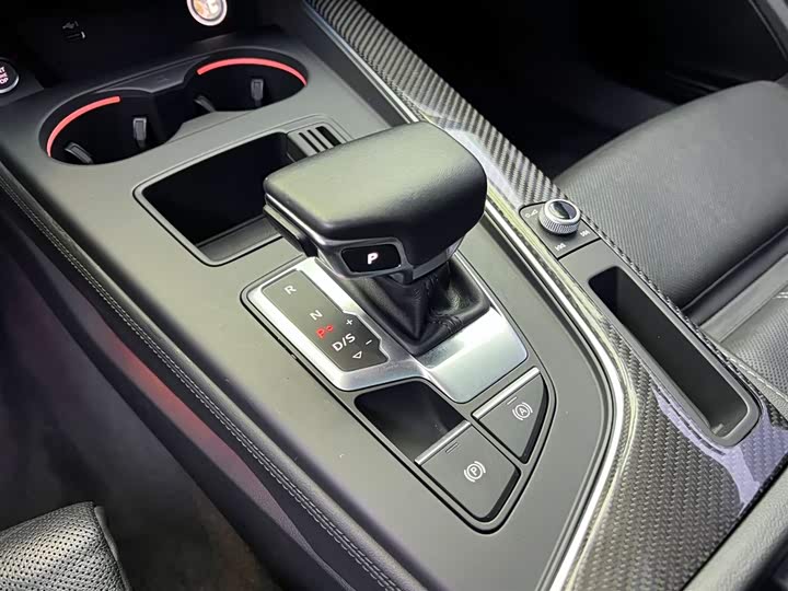Audi A4L 2022 40 TFSI — фото 20