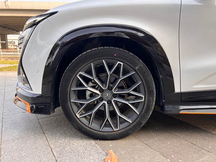 Changan UNI-T 2022 1.5 T Flagship — фото 3