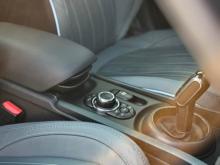 MINI Clubman — фото 11