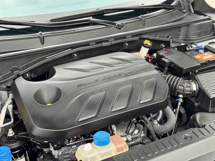 Changan UNI-T 2022 1.5 T Premium — фото 19