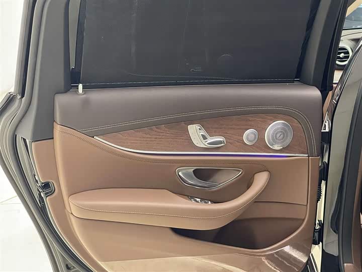 Mercedes-Benz E-Class 2020 E 300 L Luxury — фото 15