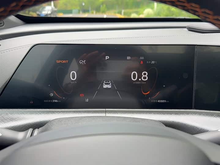 Changan UNI-T 2022 1.5 T Premium — фото 9