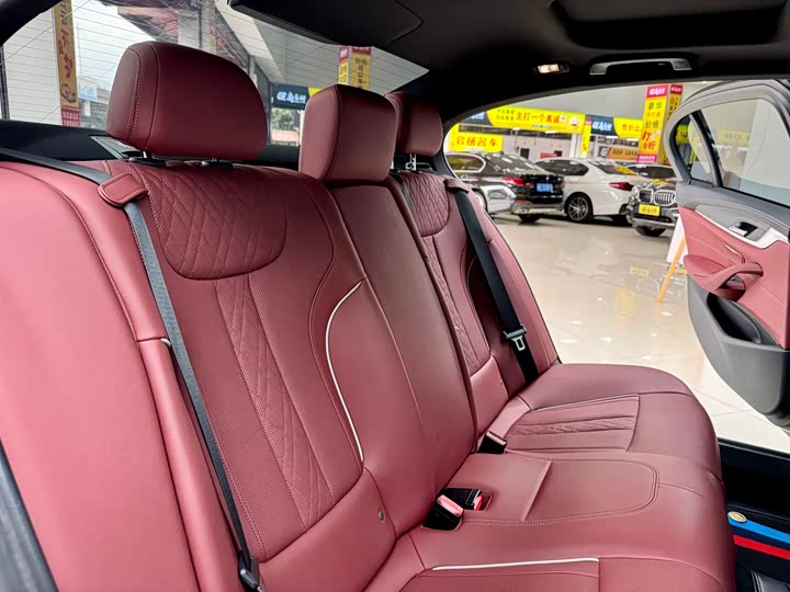 BMW 5-Series 2022 530 Li Leading M — фото 12