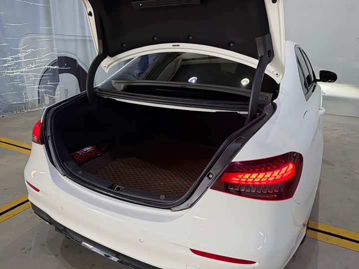Mercedes-Benz E-Class 2021 E 260 — фото 15