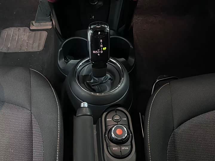 MINI Hatch — фото 11