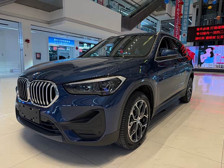 BMW X1 2022 s Drive 25 Li Leading — фото 1