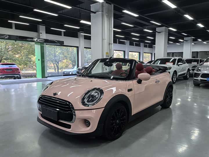 MINI Cabrio — фото 1
