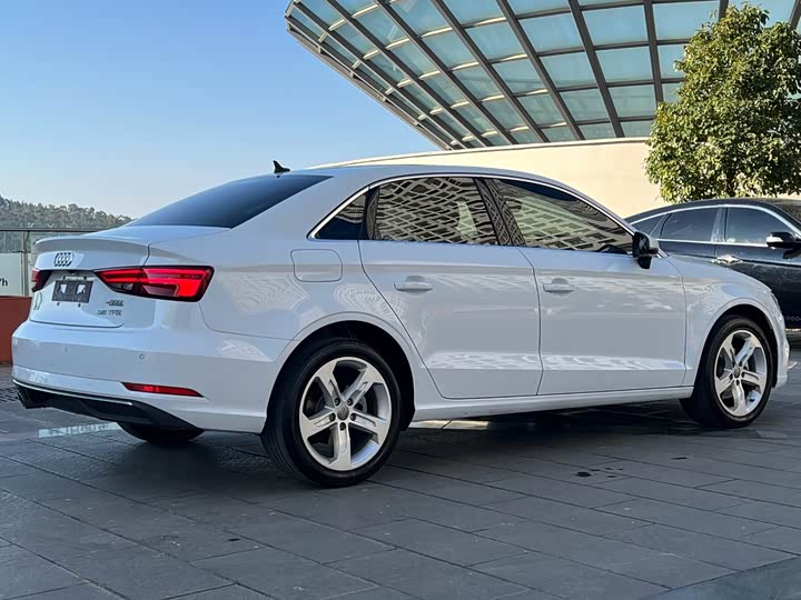 Audi A3 2020 Limousine 35 TFSI VI — фото 4