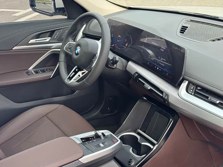 BMW X1 2023 s Drive 25 Li M — фото 13